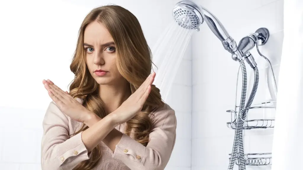 Dlaczego projektanci rezygnują ze szklanych kabin prysznicowych