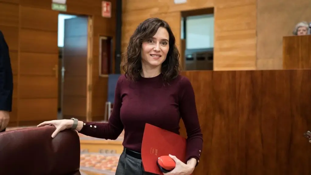 Dlaczego rodziny w Madrycie otrzymują teraz 4000 euro na pomoc domową