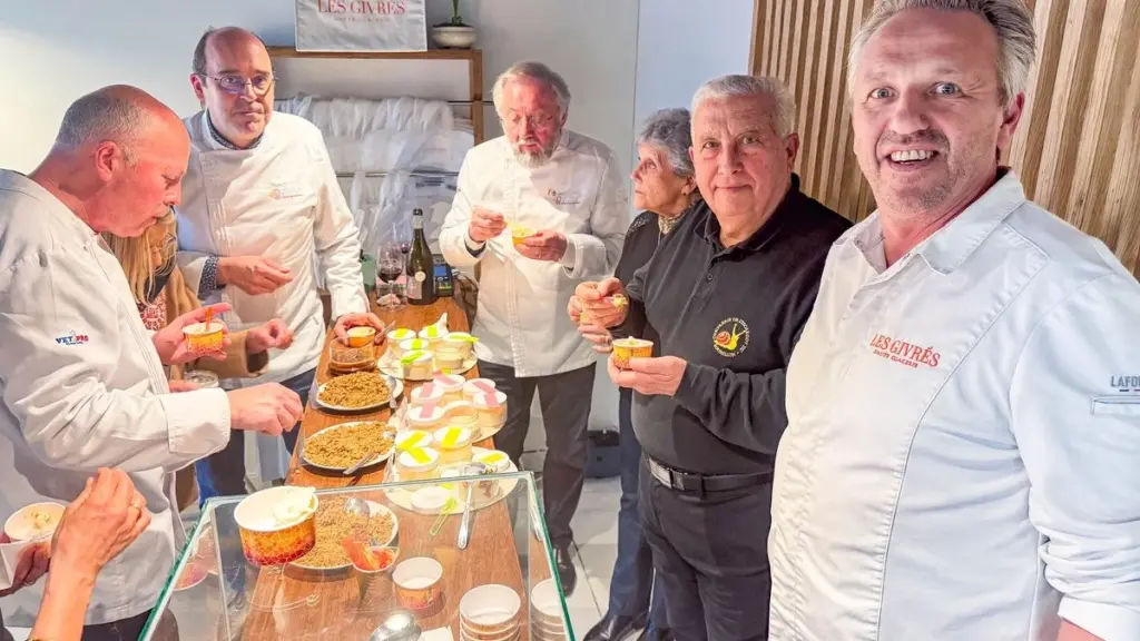 Dlaczego słynni szefowie kuchni zaczęli dodawać ślimaki do mrożonych deserów