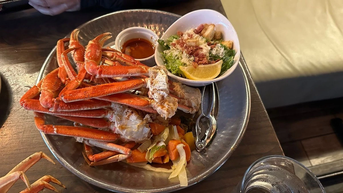 Dlaczego szefowie kuchni na Nowej Fundlandii coraz częściej serwują liście ostrygowe i pędy świerku - image 1