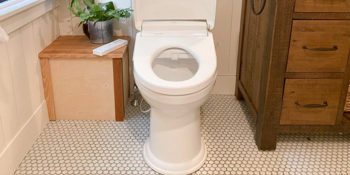 Dlaczego w 2025 roku Polacy masowo rezygnują z kupowania papieru toaletowego - image 1