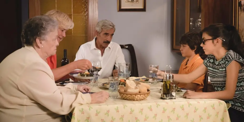 Dlaczego w 2026 roku znów chcemy mieć w kuchni pleciony koszyk swojej babci