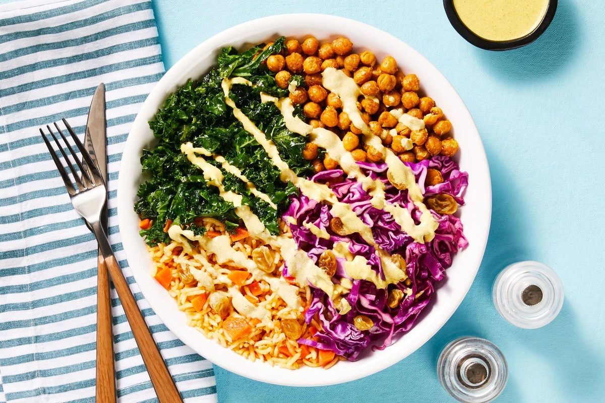 Dlaczego warto dodać jogurt i czosnek do ciecierzycy ze słoika - image 1