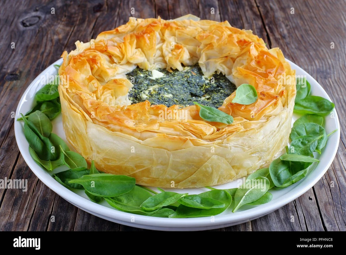 Dlaczego warto dodać mąkę kukurydzianą do szpinaku zamiast zwijać ciasto filo - image 1