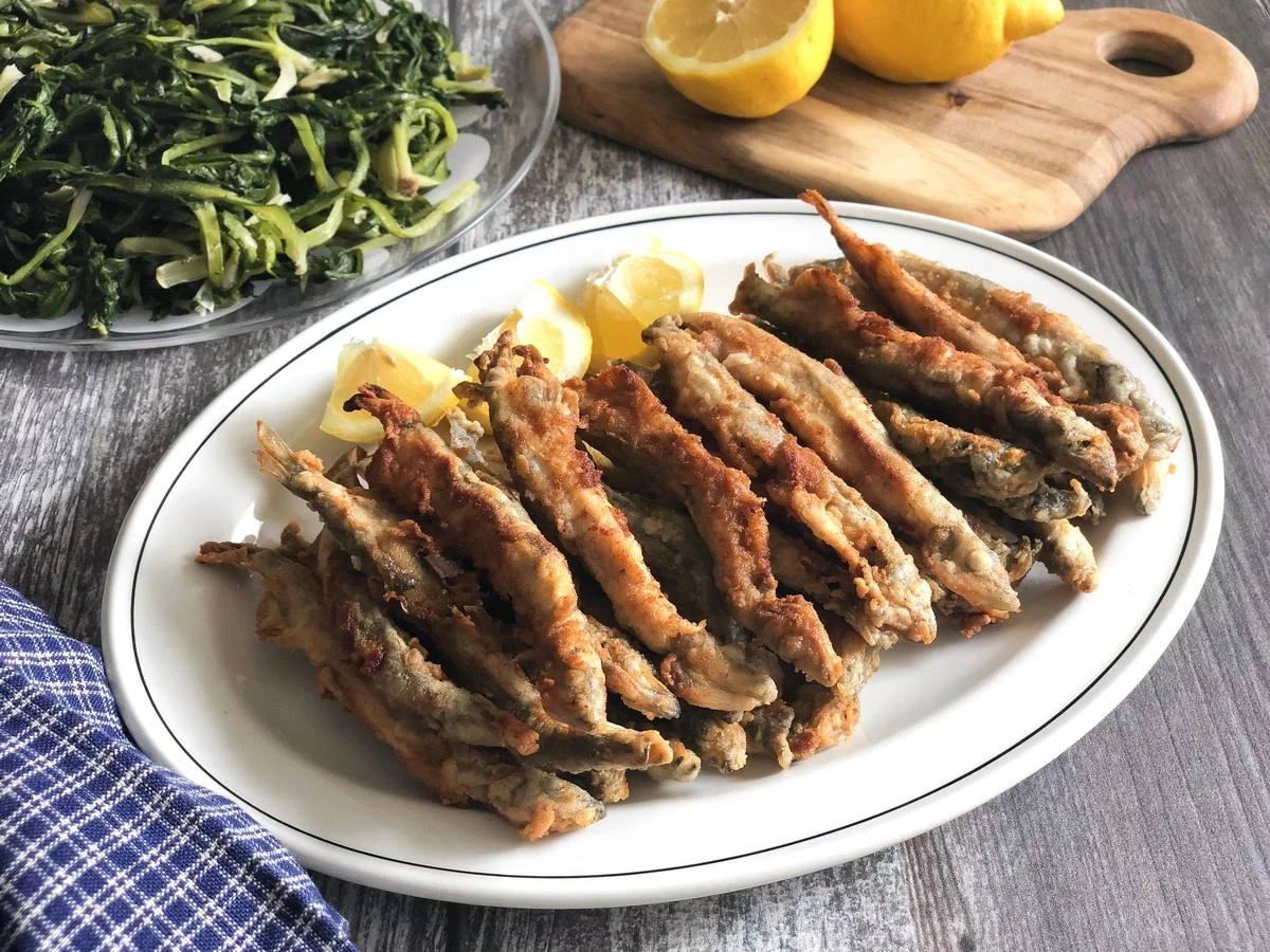 Dlaczego warto dodać łyżkę majonezu do smażonych rybek - image 1