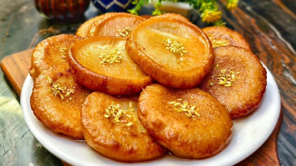 Dlaczego warto dodać łyżkę twarogu do ciasta na placuszki - image 1