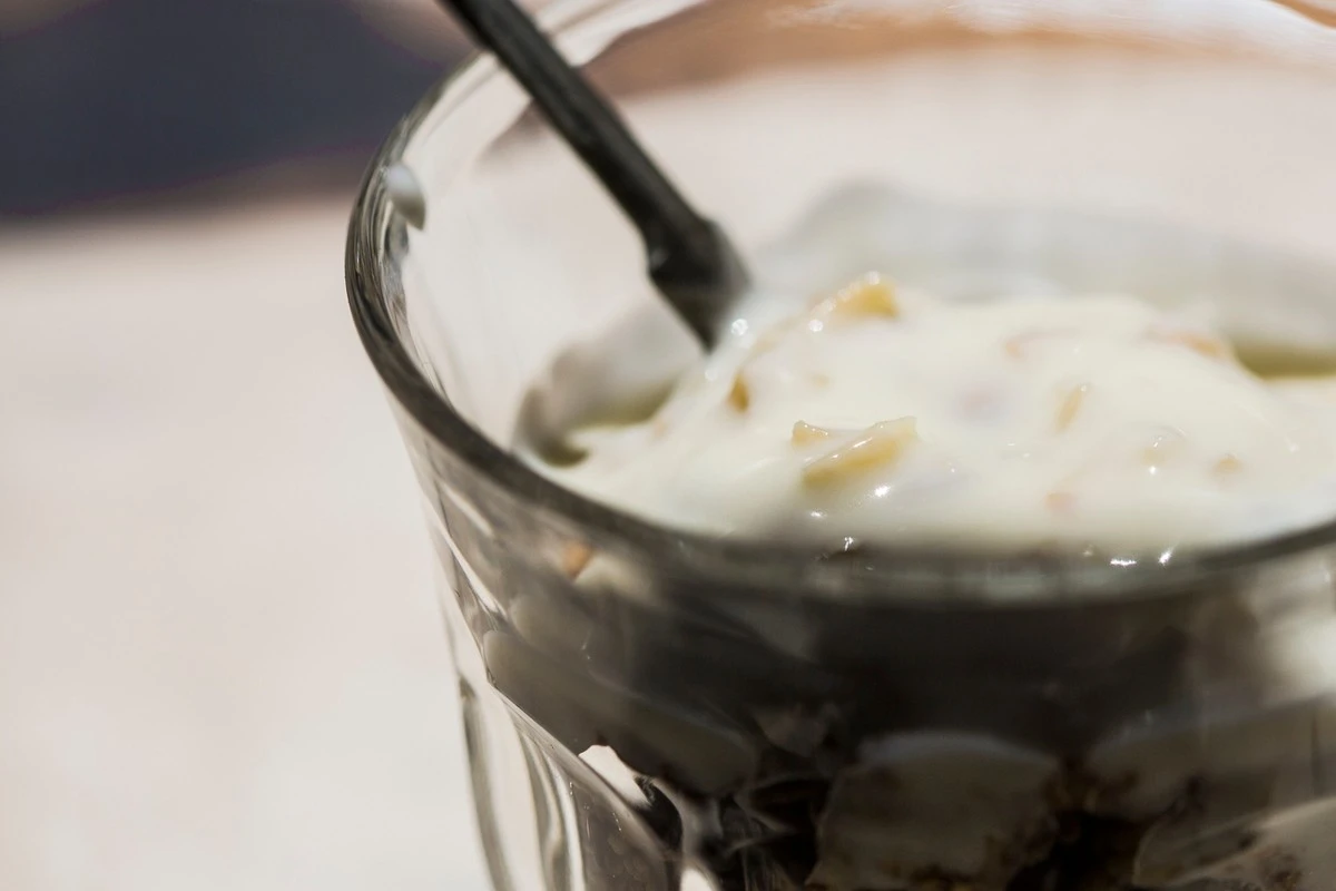 Dlaczego warto wrzucić kawałek imbiru do jogurtu zamiast sypać cukier - image 1