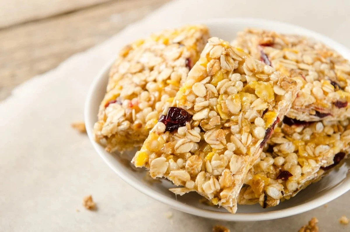 Dlaczego warto wsypać szklankę ryżu do gorącej soli zamiast kupować przekąski - image 1