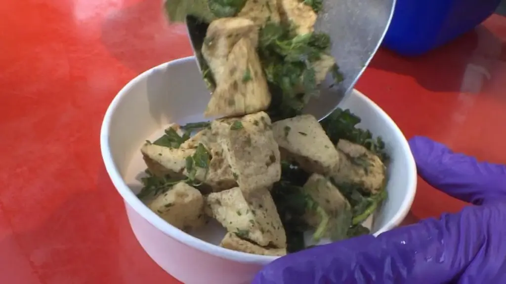 Sekret trójkątnego tofu z nocnego targu które podbija sieć